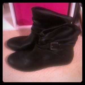 American Eagle Short Boots